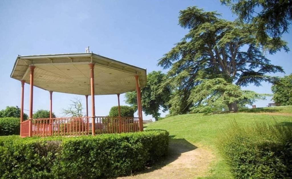 Apartment Number 22 - - 4 With Garden & Free Parking